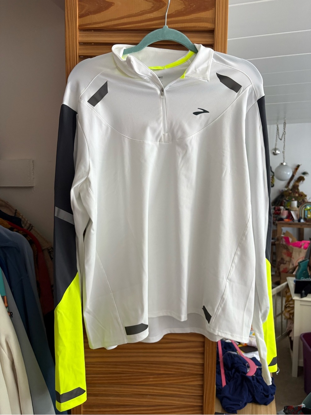 Brooks Run Visible 1/4 Zip White Reflective Running Long Sleeve Women’s XXL